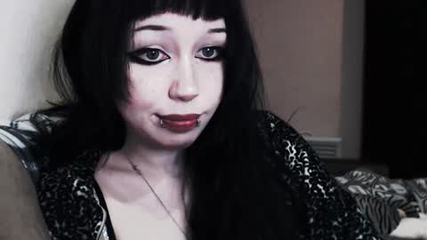 iiiiiiis online show from October 27, 2025, 12:26 am