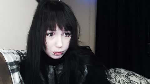 Snapshot of iiiiiiis chatting on January 7, 2026, 11:18 pm iiiiiiis online show from January 7, 2026, 11:18 pm