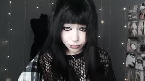 iiiiiiis online show from May 11, 2026, 12:49 am