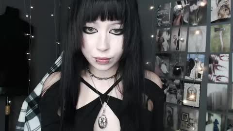 iiiiiiis online show from May 14, 2026, 12:56 pm