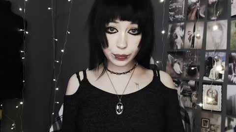 iiiiiiis online show from May 15, 2026, 9:05 am