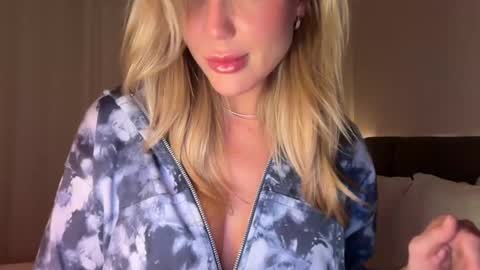 Ivy online show from January 21, 2025, 2:22 am