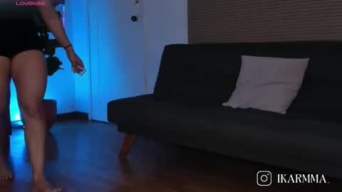 Lua     online show from October 4, 2025, 11:03 pm