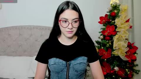 Snapshot of iki_mei chatting on December 19, 2025, 7:32 pm Maria online show from December 19, 2025, 7:32 pm