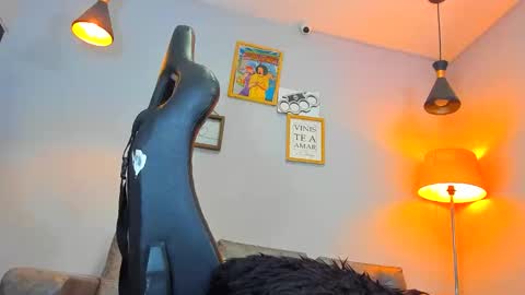 Snapshot of ile_matamba chatting on December 1, 2025, 12:26 am ile_matamba online show from December 1, 2025, 12:26 am