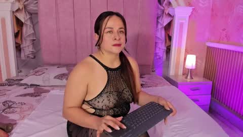 Snapshot of iliy_pervertedx chatting on April 8, 2026, 11:54 am LILY online show from April 8, 2026, 11:54 am