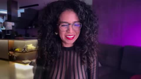 Snapshot of illaroom chatting on February 10, 2026, 9:19 pm Kloe online show from February 10, 2026, 9:19 pm