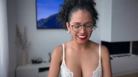 Kloe online show from July 17, 2026, 3:18 pm
