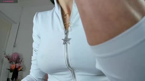 illegal_lorry online show from March 5, 2025, 4:45 am