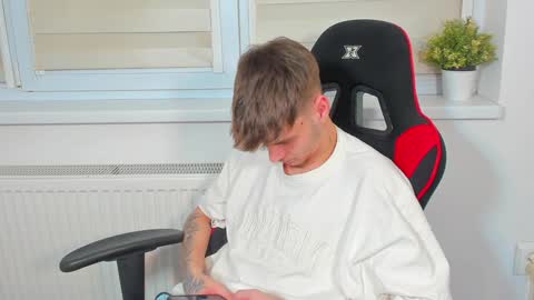 Snapshot of illusions888 chatting on December 12, 2024, 7:26 pm D-Illusion online show from December 12, 2024, 7:26 pm