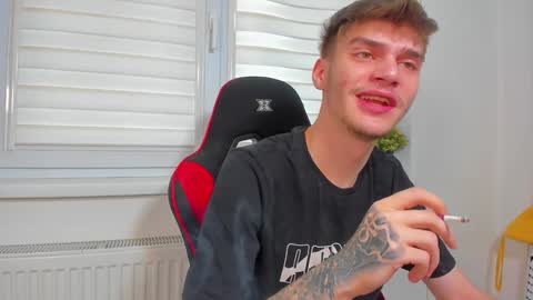 Snapshot of illusions888 chatting on December 15, 2024, 11:34 am D-Illusion online show from December 15, 2024, 11:34 am