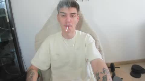 Snapshot of illusions888 chatting on February 22, 2026, 12:58 pm D-Illusion online show from February 22, 2026, 12:58 pm