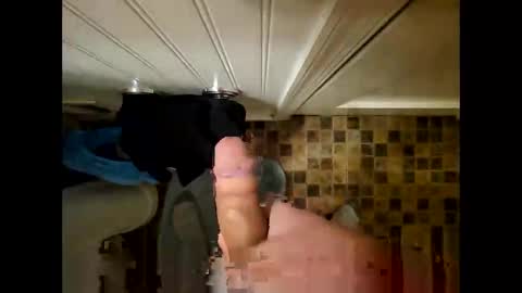 ilovekeyla online show from February 3, 2025, 11:31 am