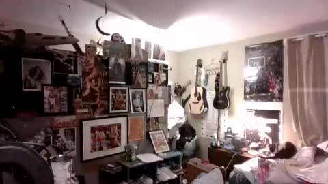 Snapshot of ilovewomensmokers0935 chatting on March 20, 2026, 3:11 am ilovewomensmokers0935 online show from March 20, 2026, 3:11 am