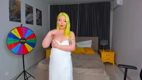 Roxy online show from March 11, 2025, 1:59 am