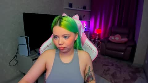 Roxy online show from September 21, 2025, 7:15 pm