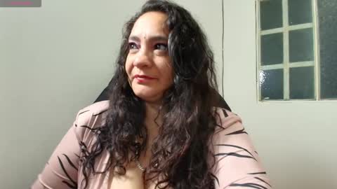 Snapshot of im_alaya chatting on February 18, 2026, 4:19 am Alaya online show from February 18, 2026, 4:19 am