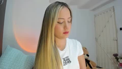 Caro   online show from May 23, 2026, 4:29 am