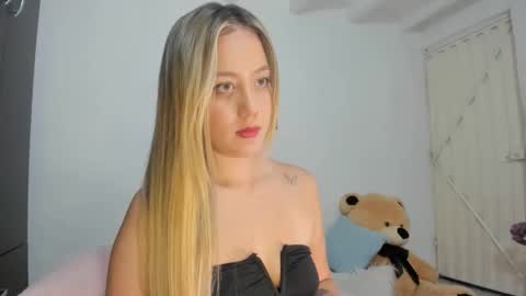 Caro   online show from May 28, 2026, 4:43 am