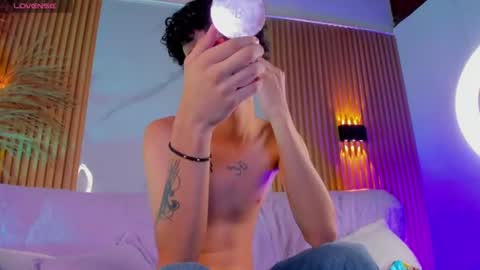 ETHAN online show from July 14, 2026, 11:27 am