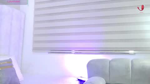 Snapshot of im_helina chatting on January 9, 2026, 12:19 pm Helina online show from January 9, 2026, 12:19 pm