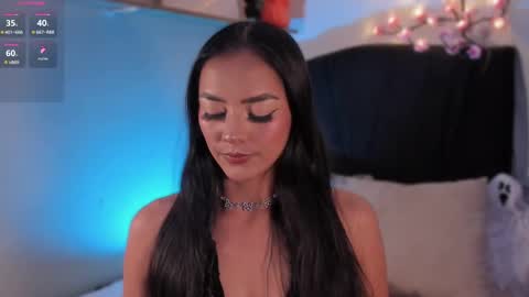 Snapshot of im_isabellaa chatting on November 2, 2025, 12:02 am Isa online show from November 2, 2025, 12:02 am