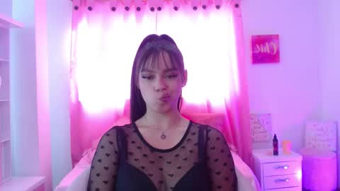 Snapshot of im_julietaa chatting on February 17, 2026, 8:04 pm Julieta online show from February 17, 2026, 8:04 pm