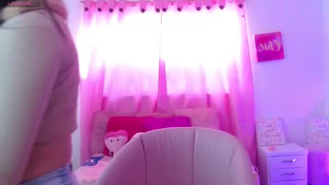 Snapshot of im_julietaa chatting on February 25, 2026, 8:18 pm Julieta online show from February 25, 2026, 8:18 pm