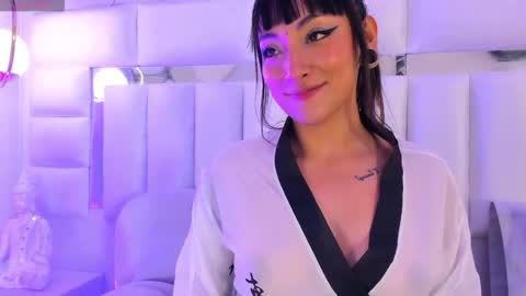 Kazumi online show from October 21, 2025, 2:29 pm