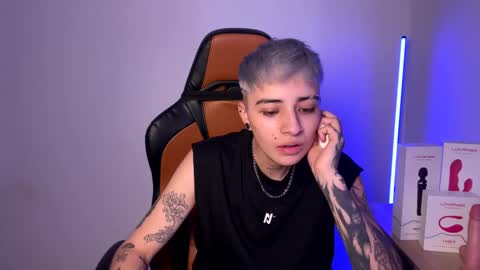 Laia online show from January 29, 2025, 12:33 am