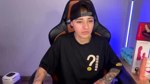 Laia online show from March 9, 2025, 11:14 pm