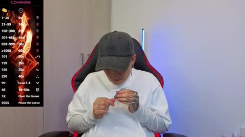 Laia online show from December 16, 2025, 2:05 am