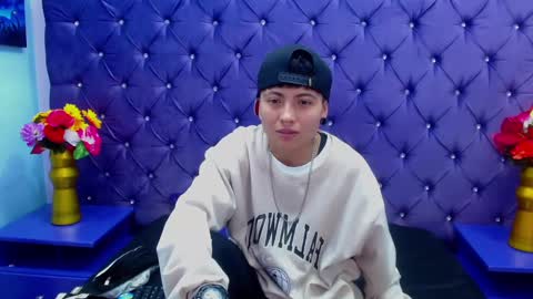 Snapshot of im_mathias chatting on January 9, 2025, 2:54 am mathias online show from January 9, 2025, 2:54 am