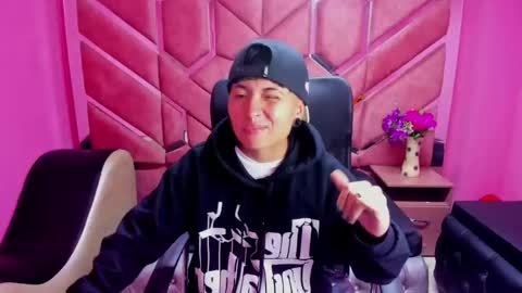 Snapshot of im_mathias chatting on January 24, 2025, 2:49 am mathias online show from January 24, 2025, 2:49 am