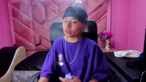 Snapshot of im_mathias chatting on January 29, 2025, 9:44 am mathias online show from January 29, 2025, 9:44 am