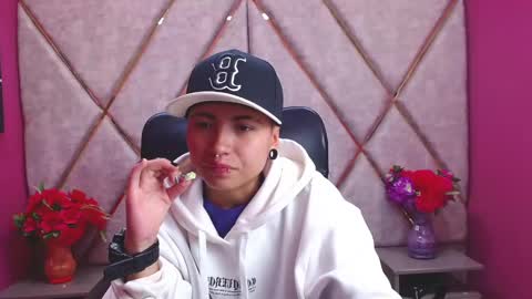 Snapshot of im_mathias chatting on January 30, 2025, 3:00 am mathias online show from January 30, 2025, 3:00 am