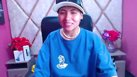 Snapshot of im_mathias chatting on February 4, 2025, 8:56 am mathias online show from February 4, 2025, 8:56 am