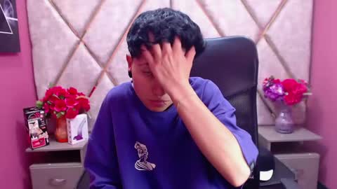 Snapshot of im_mathias chatting on February 14, 2025, 9:56 am mathias online show from February 14, 2025, 9:56 am