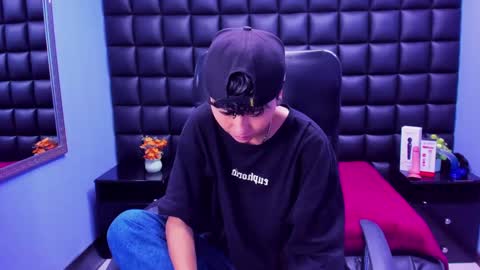 Snapshot of im_mathias chatting on October 3, 2025, 3:09 pm mathias online show from October 3, 2025, 3:09 pm