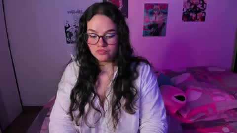 Snapshot of im_meii chatting on February 6, 2026, 1:32 am mei mei uwu online show from February 6, 2026, 1:32 am