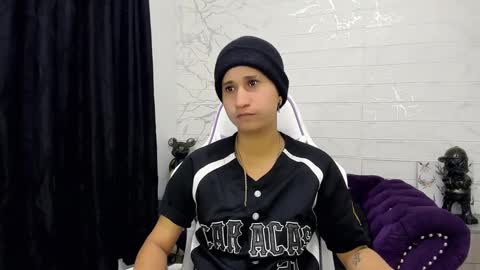 im_milan_rs online show from February 8, 2025, 4:14 am