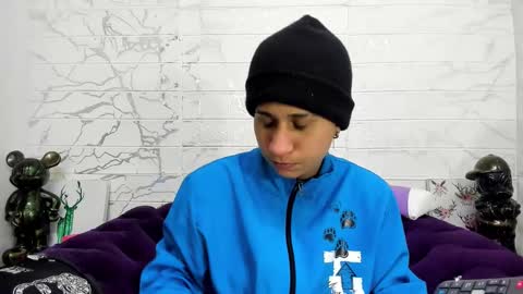 im_milan_rs online show from February 9, 2025, 7:05 am