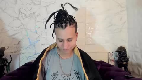 im_milan_rs online show from February 26, 2025, 6:47 am