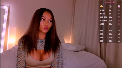 Snapshot of im_milla chatting on January 9, 2025, 6:04 pm Milla online show from January 9, 2025, 6:04 pm