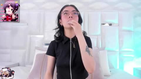 Moly  online show from November 20, 2025, 9:47 pm