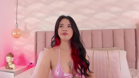 Snapshot of im_nika_ chatting on October 28, 2025, 5:11 am Nika online show from October 28, 2025, 5:11 am