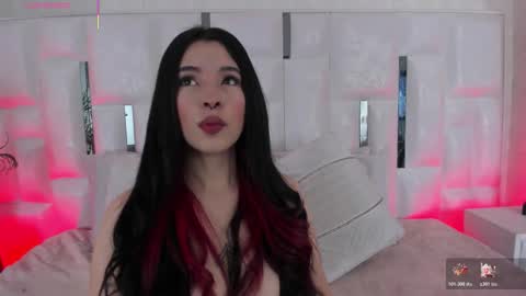 Snapshot of im_nika_ chatting on December 4, 2025, 12:47 pm Nika online show from December 4, 2025, 12:47 pm