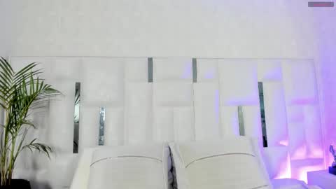 Snapshot of im_nika_ chatting on December 18, 2025, 12:44 pm Nika online show from December 18, 2025, 12:44 pm