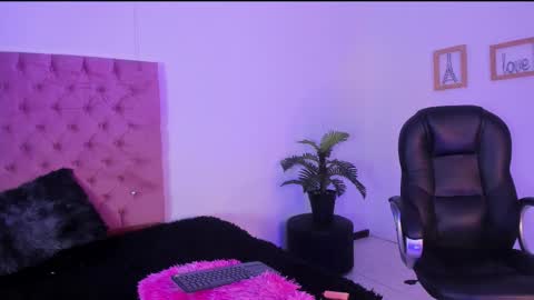 Snapshot of im_ralff chatting on February 19, 2026, 8:16 pm RALF online show from February 19, 2026, 8:16 pm