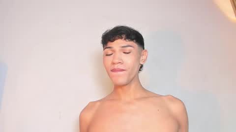 Snapshot of im_sebaslopez chatting on February 5, 2026, 8:02 pm im_sebaslopez online show from February 5, 2026, 8:02 pm